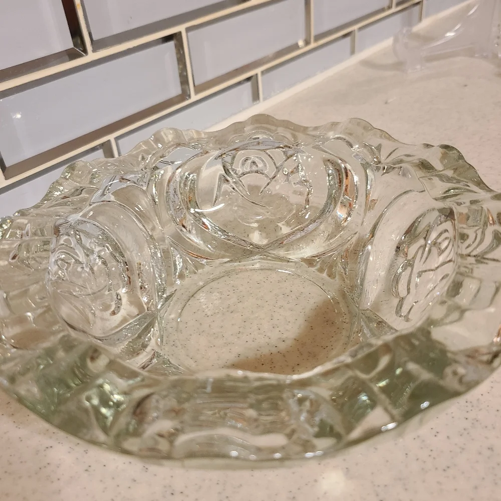 Elegant Clear Glass Candy Dish/ashtray with Floral Rose Design